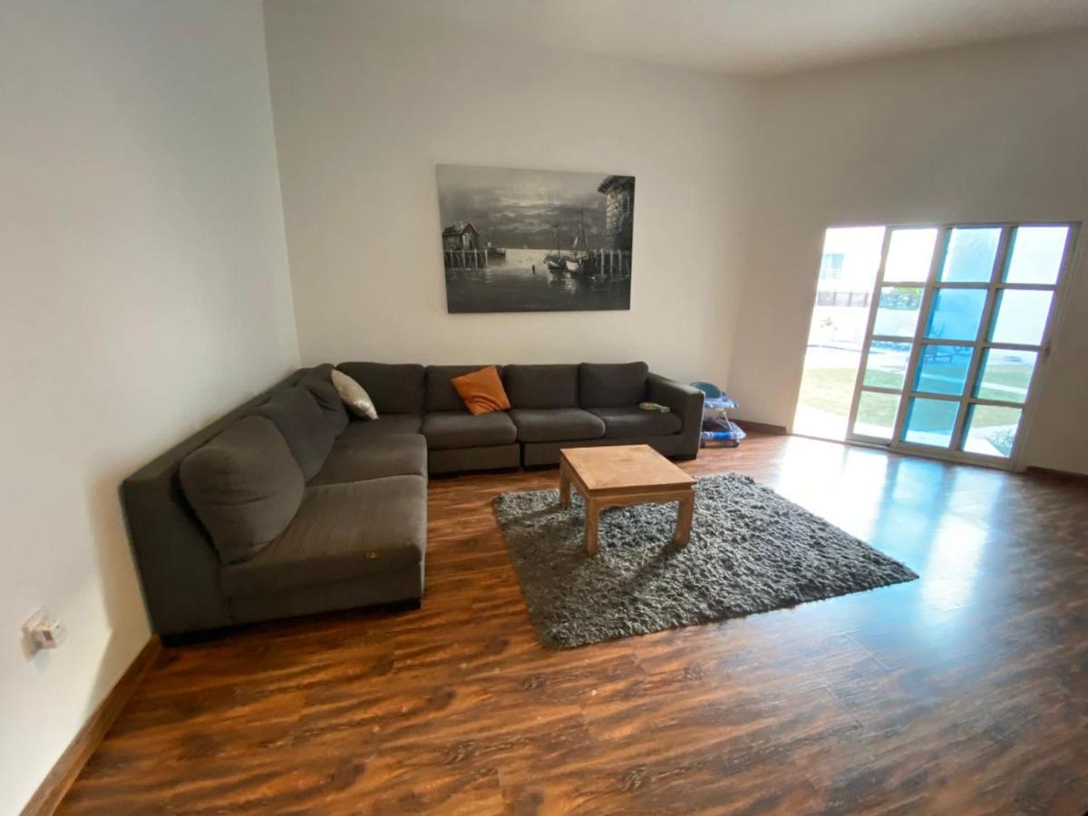 Comfortable Private Rooms In Compound Housing Dubai Exterior foto