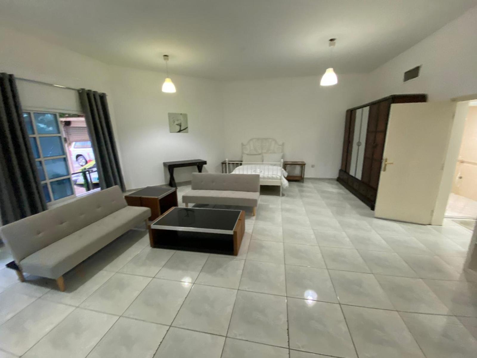 Comfortable Private Rooms In Compound Housing Dubai Exterior foto
